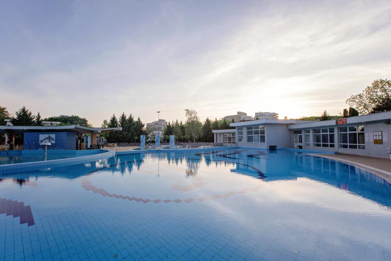 Hotel International ไบเลเฟลิกซ์ ภายนอก รูปภาพ