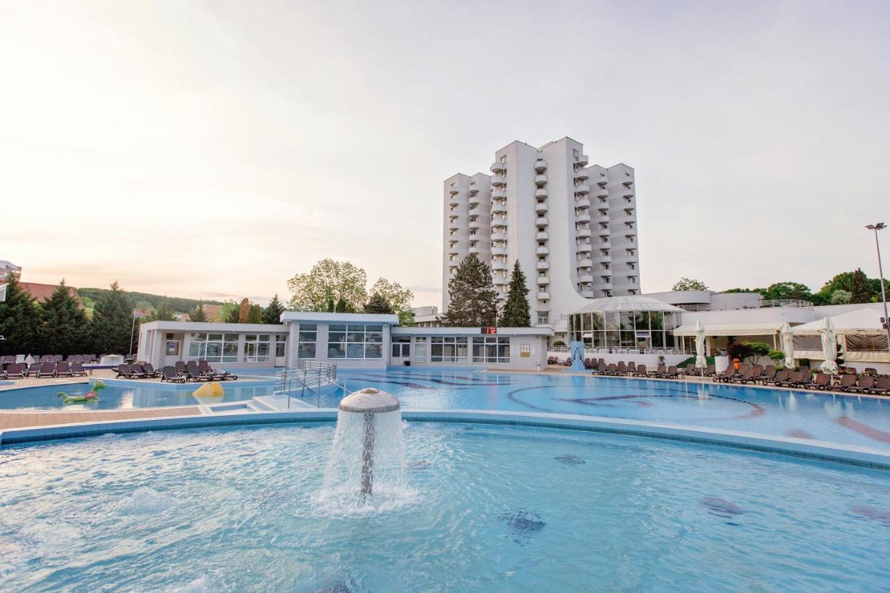 Hotel International ไบเลเฟลิกซ์ ภายนอก รูปภาพ