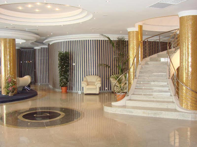 Hotel International ไบเลเฟลิกซ์ ภายนอก รูปภาพ
